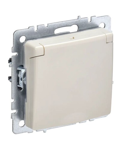 Розетка с з/к РСбш10-3-БрКр бежевый BRITE (BR-R16-16-K10). Розетка с заземлением с защитными шторками и крышкой. IEK в Назрани